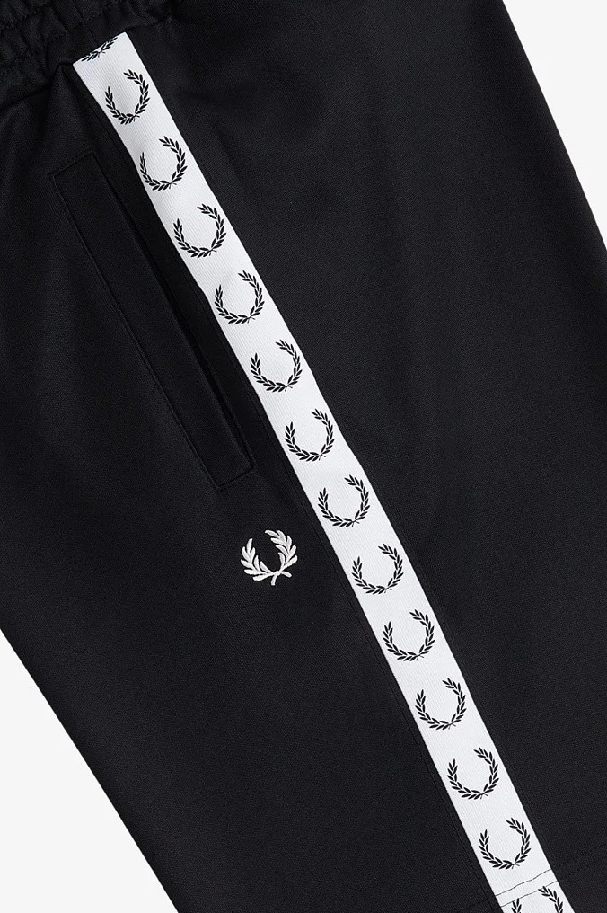 Шорты Fred Perry Taped Tricot Short