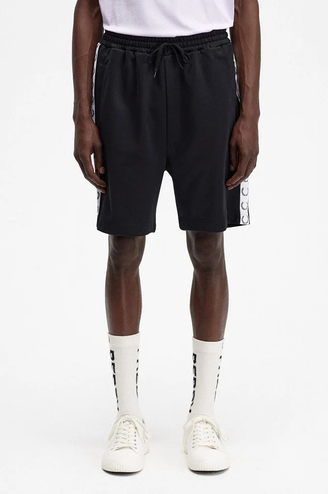 Шорты Fred Perry Taped Tricot Short